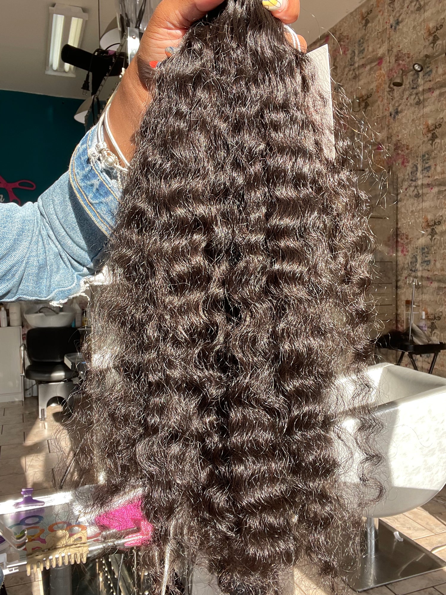 Q Moné Wefted Bundles